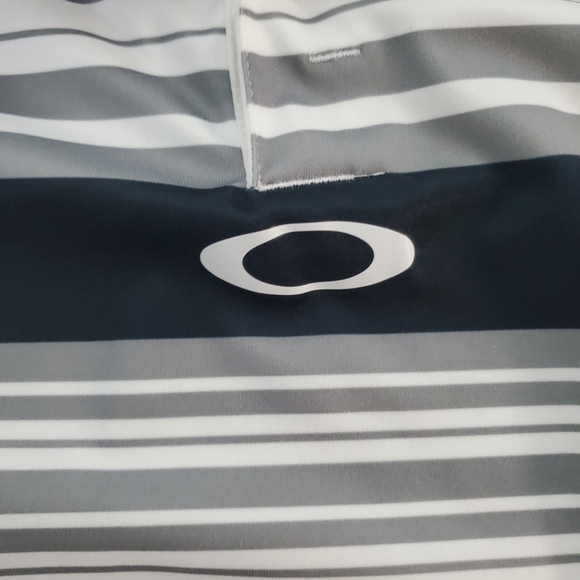 Oakley Polo Golf Shirt Men's Size Small White Black & Gray Striped Short Sleeve - Picture 3 of 7